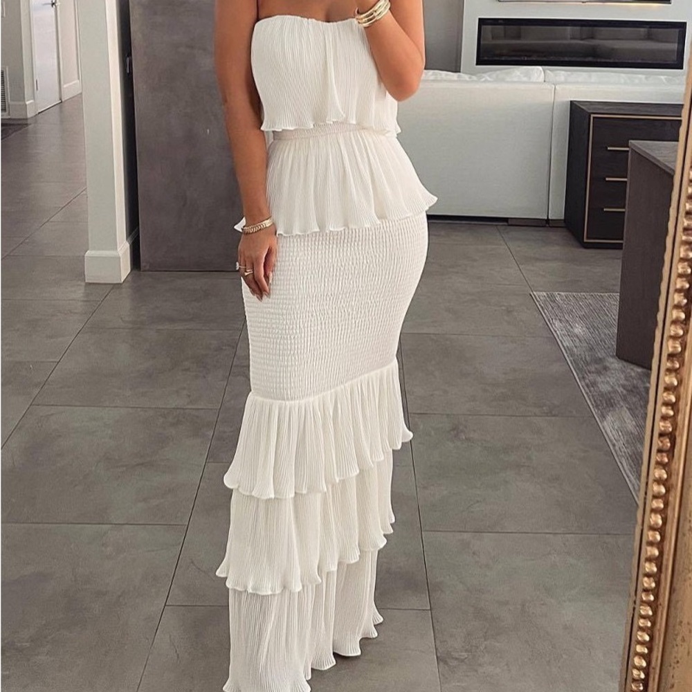 Bandeau Shirred Ruffle Hem Layered Dress